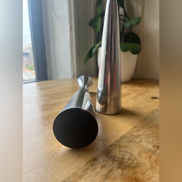 Vintage candlestick holders with velvet bottoms. - Picture 2 of 4